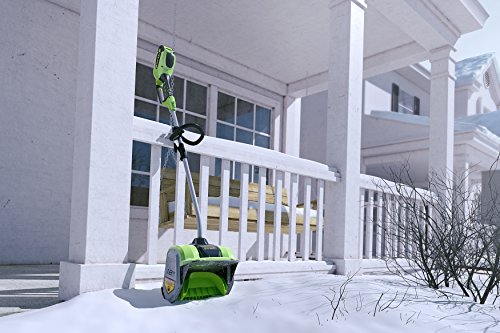 Greenworks 12-Inch 40V Cordless Snow Shovel - Image 4
