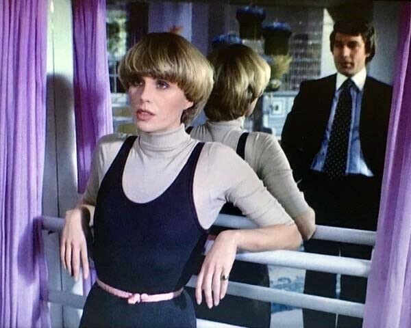 Joanna Lumley as Purdey in dance studio 8x10 photo