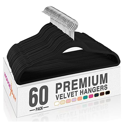 HOUSE DAY Velvet Hangers -60 Pack- Non Slip Felt Hangers Space Saving Clothes Hanger Velvet Hanger Heavy Duty Adult Hanger for Coat, Suit,Black