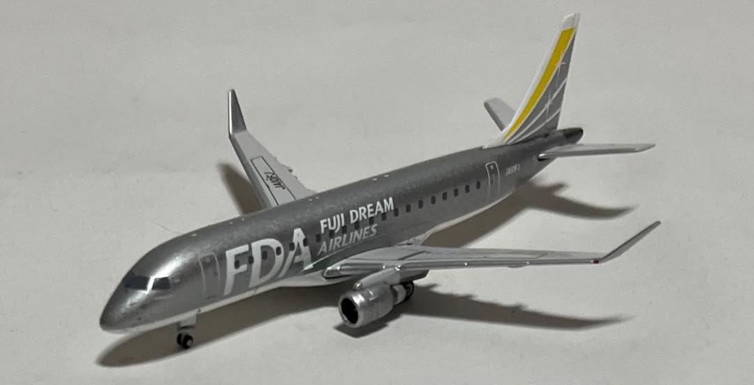 航空機・ヘリコプター FDA ERJ-170 JA10FJ Silver Amazon.co.jp: FDA ERJ-170 JA10FJ Silver : おもちゃ