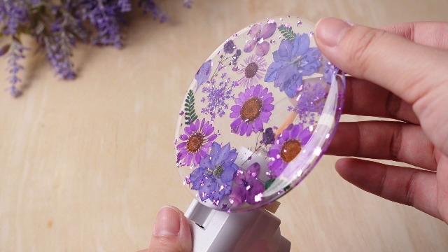 Image of Glooglitter Pressed Flower Night Light Plug in-Handmade Dried Floral Wall Night Light, Soft Glow Decorative Nightlight for Hallway Bedroom Nursery Bathroom, Vintage Botanical(Purple,Flower)