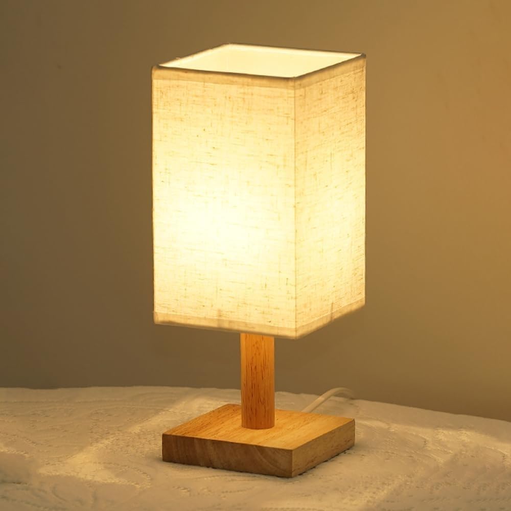 Lampy stołowe. Lampka nocna E27 w nowoczesnym kwadratowym stylu, drewniana podstawa, lampa akcentowa do sypialni, salonu, pokoju dziecięcego