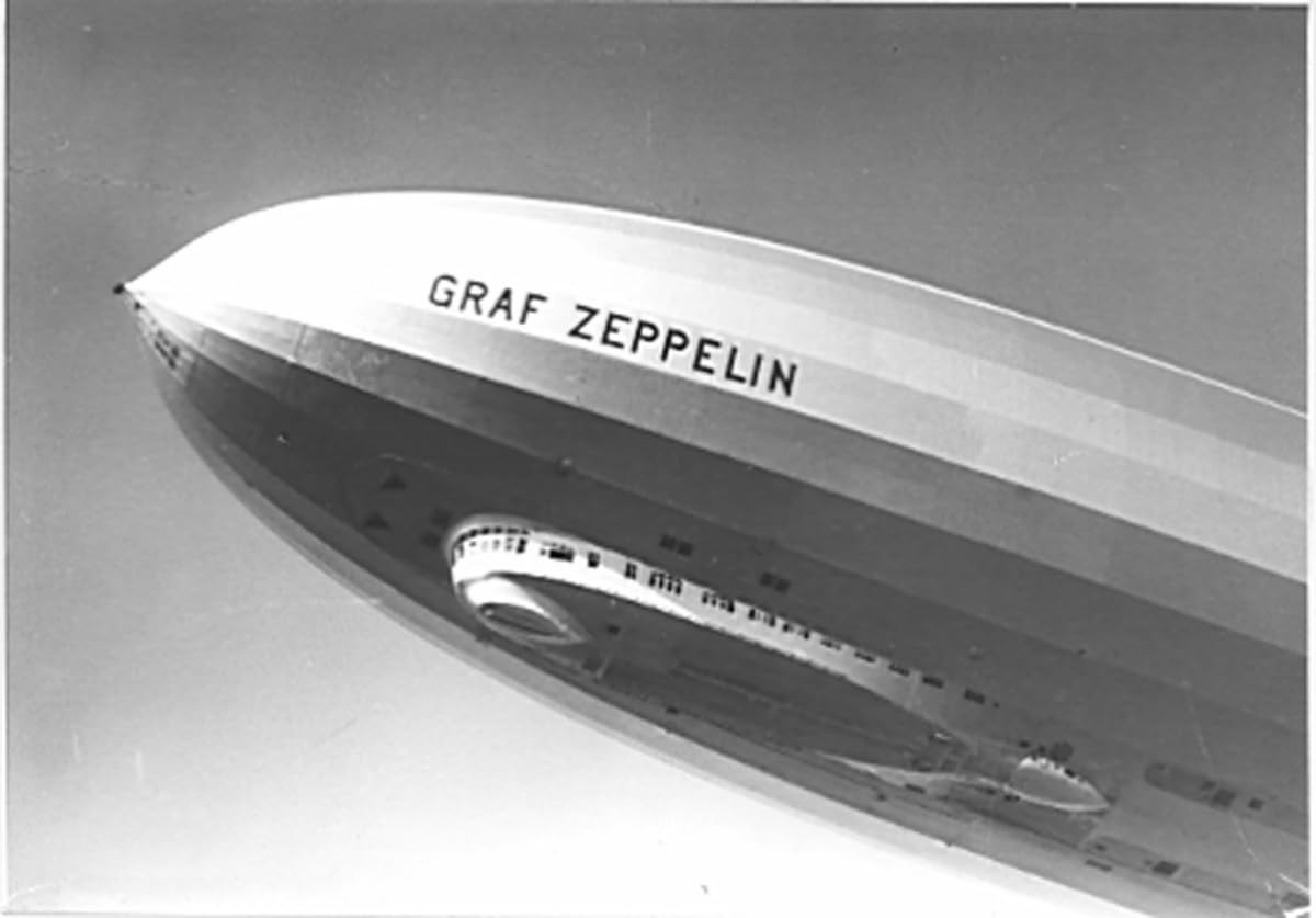 Zeppelin 9670-3 Herrenuhr 100 Jahre Méditerranée Edelstahl Silberfarben Blau Made in Germany