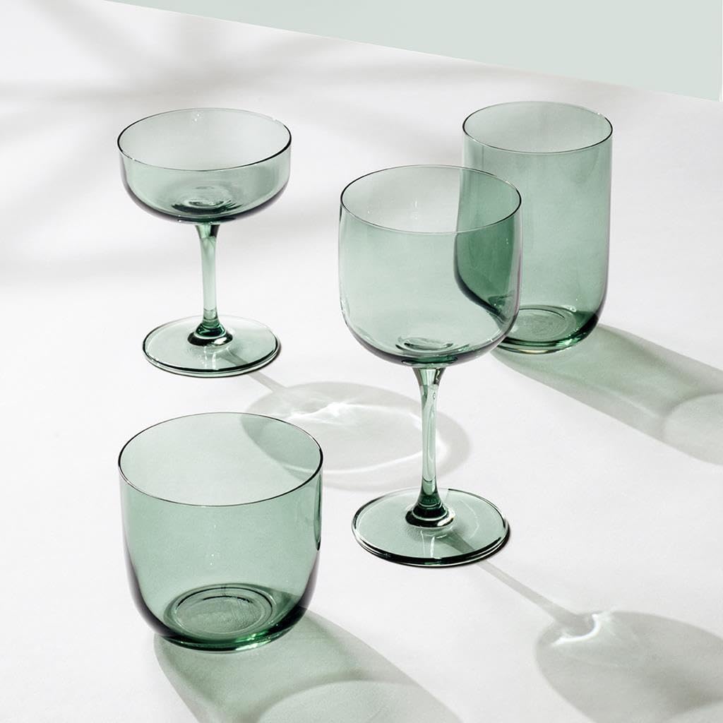 like. by Villeroy & Boch – Like Sage Trinkgläser mit Karaffe Set 5-teilig | Handgefertigte Wasserkaraffe/Saftkrug (1 Liter) und 4x Wasserbecher (280 ml), Kristallglas, Spülmaschinenfest