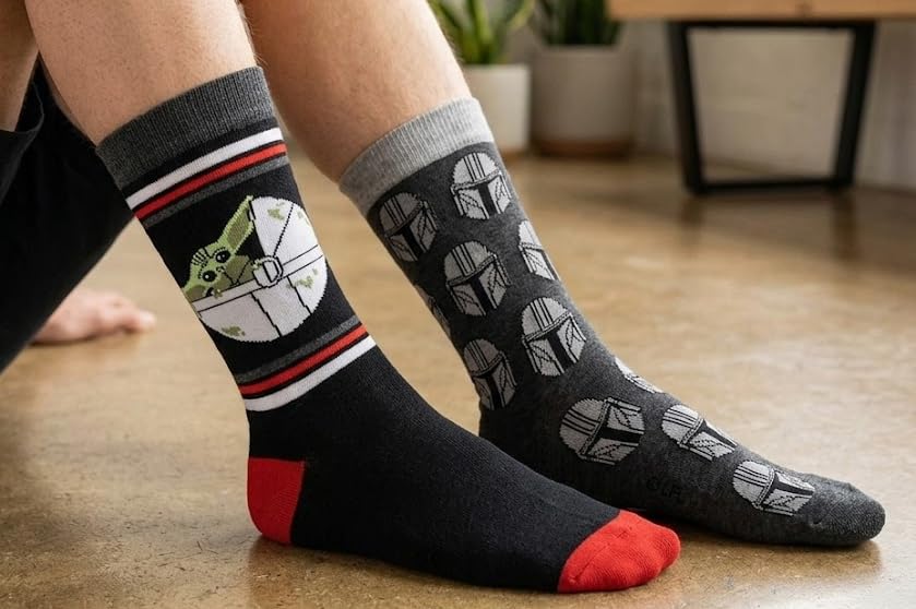 Chaussettes Star Wars The Mandalorian look décontracté à la maison ou au bureau