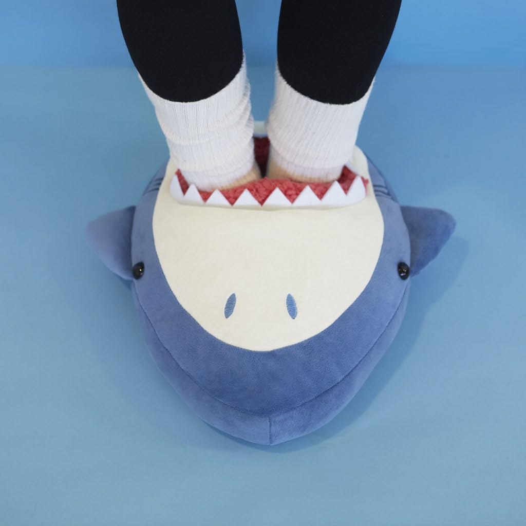 Balvi Scaldapiedi Sharky Colore Blu Uno squalo Si Mangia i Tuoi Piedi Poliestere 37x30x7 cm