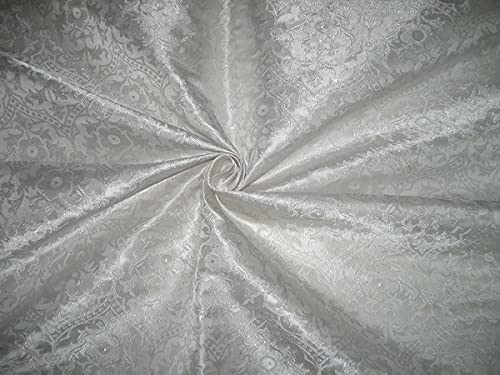 Soie chasuble brocade blanc ivoire Bro107 : tissu jacquard pour ornements d'église