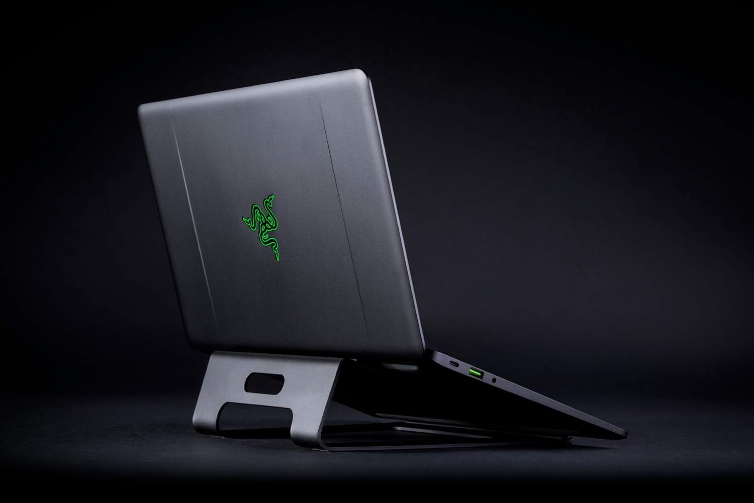 Razer Laptop Stand Ergonomic Design Anodized Aluminum