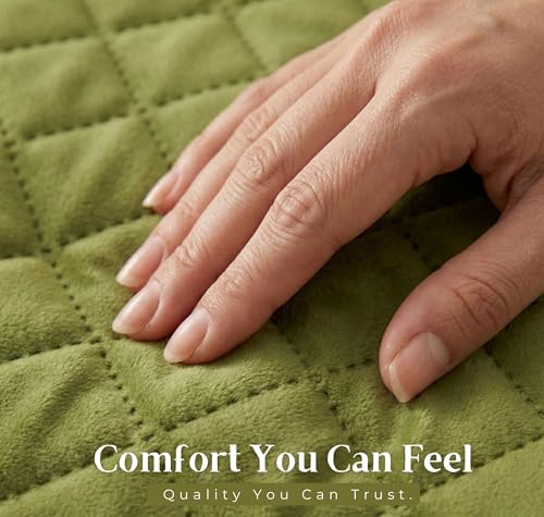 Image of VAS COLLECTIONS 3 Seater Quilted Velvet Sofa Cover with Tassels | Soft Washable Sofa Protector for Living Room | Elegant Furniture Cover for Home Decor (Green)