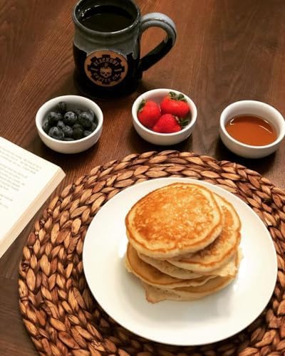 Miniatura 5 de Blackout Coffee - Café molido con sabor a cereza y chocolate, tostado medio, café molido, tostado fresco en los Estados Unidos, bolsa de 12 onzas