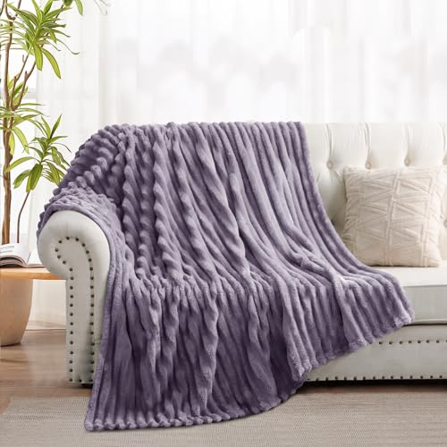 RUIKASI Kuscheldecke Flauschig Decke Lila - 150x200cm Fleecedecke Sofadecke Couchdecke für Wohnzimmer Deko Tagesdecke Blanket… – Ansicht 2