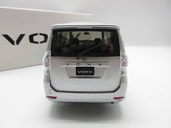 Amazon | 1/24 ミニカー ヴォクシー VOXY 70系 前期 非売品