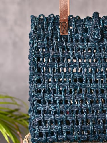 Image of KADAM HAAT Handmade Sabai Grass Lunch Bag (Neer)