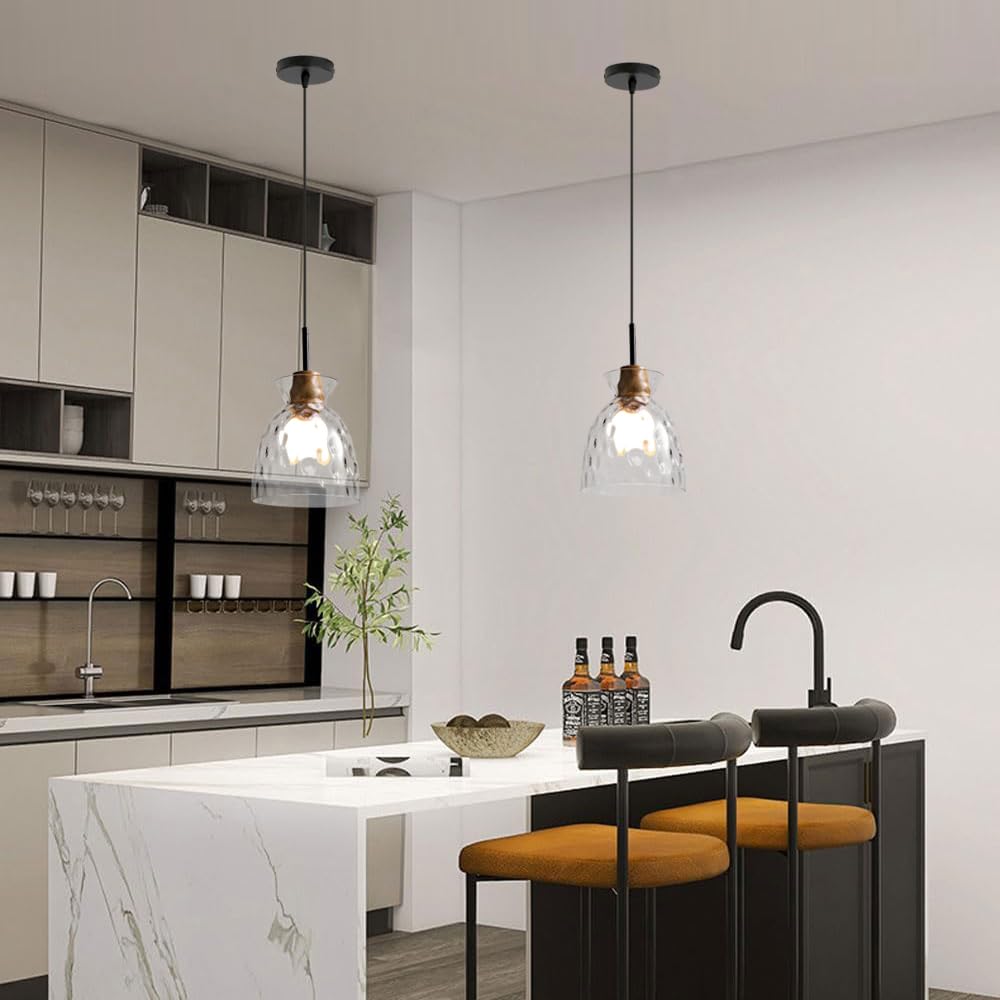 Lampada a Sospensione Minimalista in Vetro con Testa Singola.