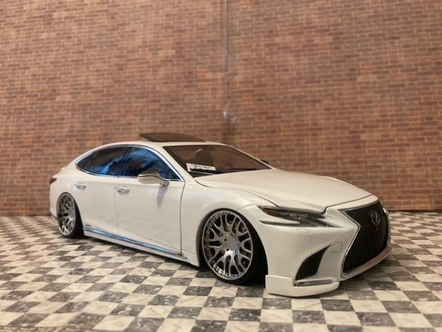 Amazon | 1/18 レクサス LEXUS LS500h ハーマン カスタム | ミニカー