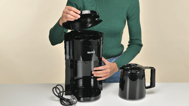 AEG KF3300 koffiezetapparaat (Filterkoffie, 1,4 L, 1100 watt, Glazen kan, anti-drup, 10-15 kopjes) zwart