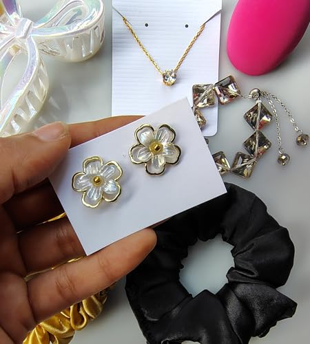 Image of New Gift Hamper Set, Includes Scrunchies, Hair Clips, Necklace Chain, Trendy Earrings, Makeup Blender with Box of Hamper For Gifting & Personal Use(7 Accessories)