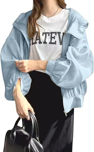 [Chiengmat] レディース UVカット パーカー 日焼け止め服 カーディガン フード付き アウター 薄手 冷感生地 日焼け防止 紫外線対策 軽量 かわいい カジュアル おしゃれ (JP, アルファベット, Free Size, ライトブルー)の商品画像（Amazon）