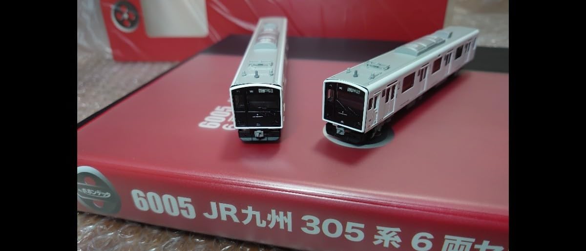 新品、未走行）JR九州305系登場時6両セット