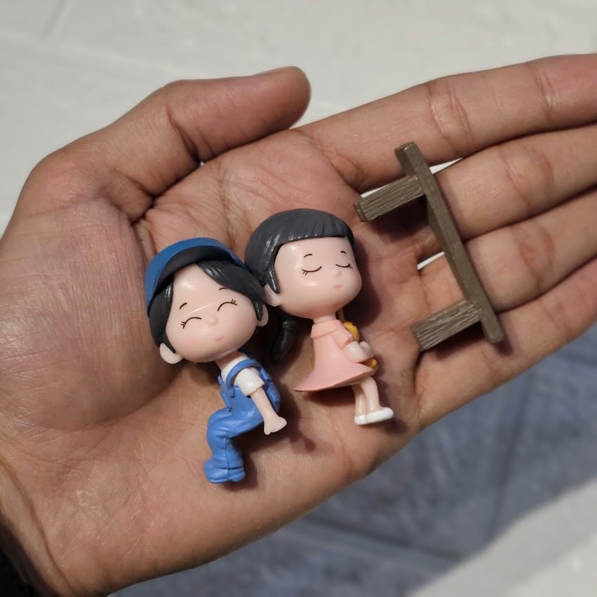 Image of Miniature Purple Couple Figurines, Decorative Dollhouse Accessories, Collectible Gift Set, Mini Garden Decoration (Blue Cap Couple)