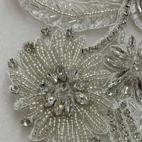 Patchs à coudre en forme de fleur avec perles élégantes pour la customisation de robe