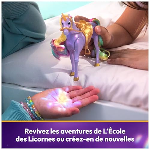 Unicorn Academy - L'Ecole des Licornes - Licorne Wildstar Avec Lumières + Poupée Sophia - Licorne Et Poupée À Collectionner - Jouets Inspirés De La Série L'Ecole des Licornes - Jouet Enfant 4 Ans et +