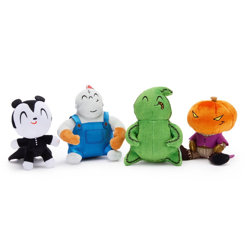 Disney Store Calendario oficial de cuenta regresiva de Halloween de 13 días de Pesadilla antes de Navidad, incluye 13 mini juguetes de peluche de Disney con Santa Jack Skellington, Sally, Zero, Oogie