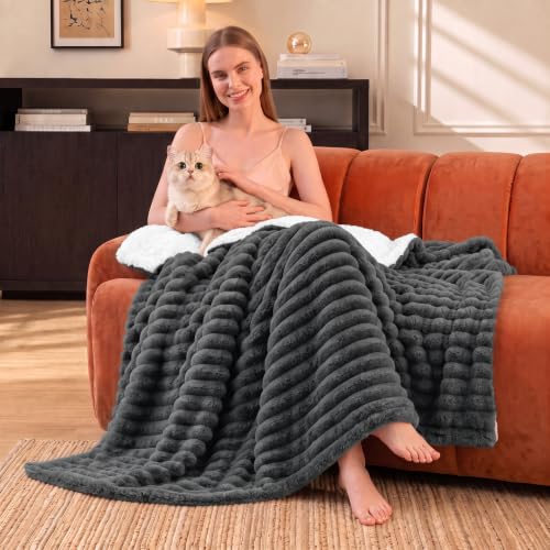 WAVVE Kuscheldecke Flauschig Decke Grau 150x200 cm – Ansicht 2