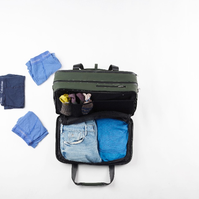 Amazon.com | The FTL Pro Mens Travel Bag - 30L Premium Work to Gym