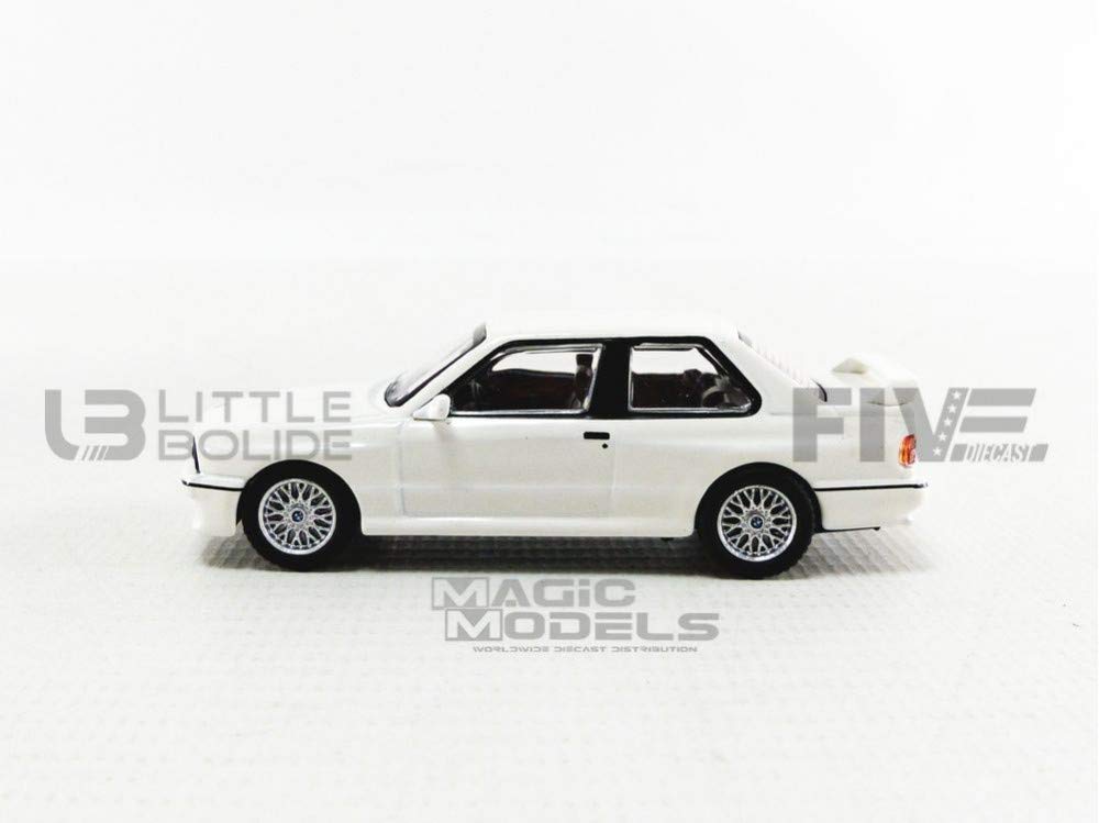 Amazon.co.jp: MINI GT 1/64 BMW M3 (E30) Alpine White Left Handle