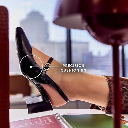 LifeStride Women's Trust Pump3