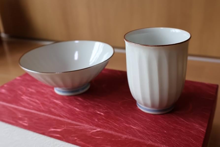 【新品】和陶器専門店「田窯(でんがま)」の高級食器 お茶碗と湯呑みの6点セット Amazon.co.jp: 高級食器和陶器の専門店「和の器 田窯(でんがま