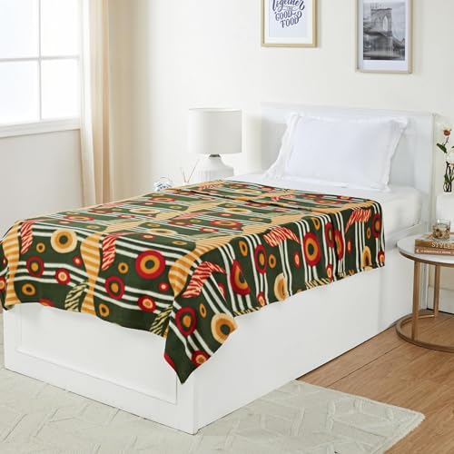 Image of amazon basics Single Bed Sized Fleece Blanket | All Season Blanket, Assorted