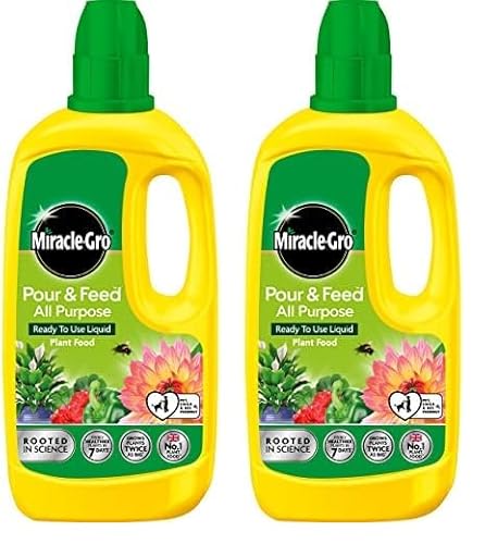 Miracle-Gro Pour and Feed Liquid Plant Food, 1L (Pack of 2)