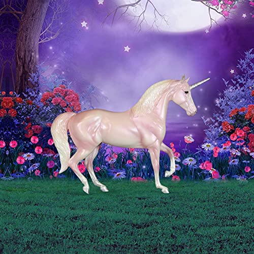 Breyer Freedom Series (Classics) Aurora | Unicorn| Fantasy Horse | Model Horse Toy | (1: 12 Scale (Classics) | Model #62059 #TOP4