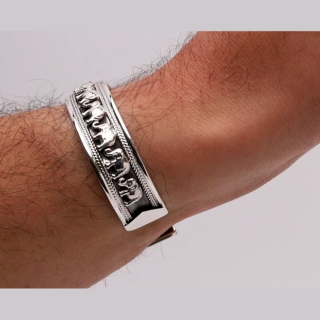 Bracciale con Iniziali Argento 925 semi rigido – Cavaliere Gioielli