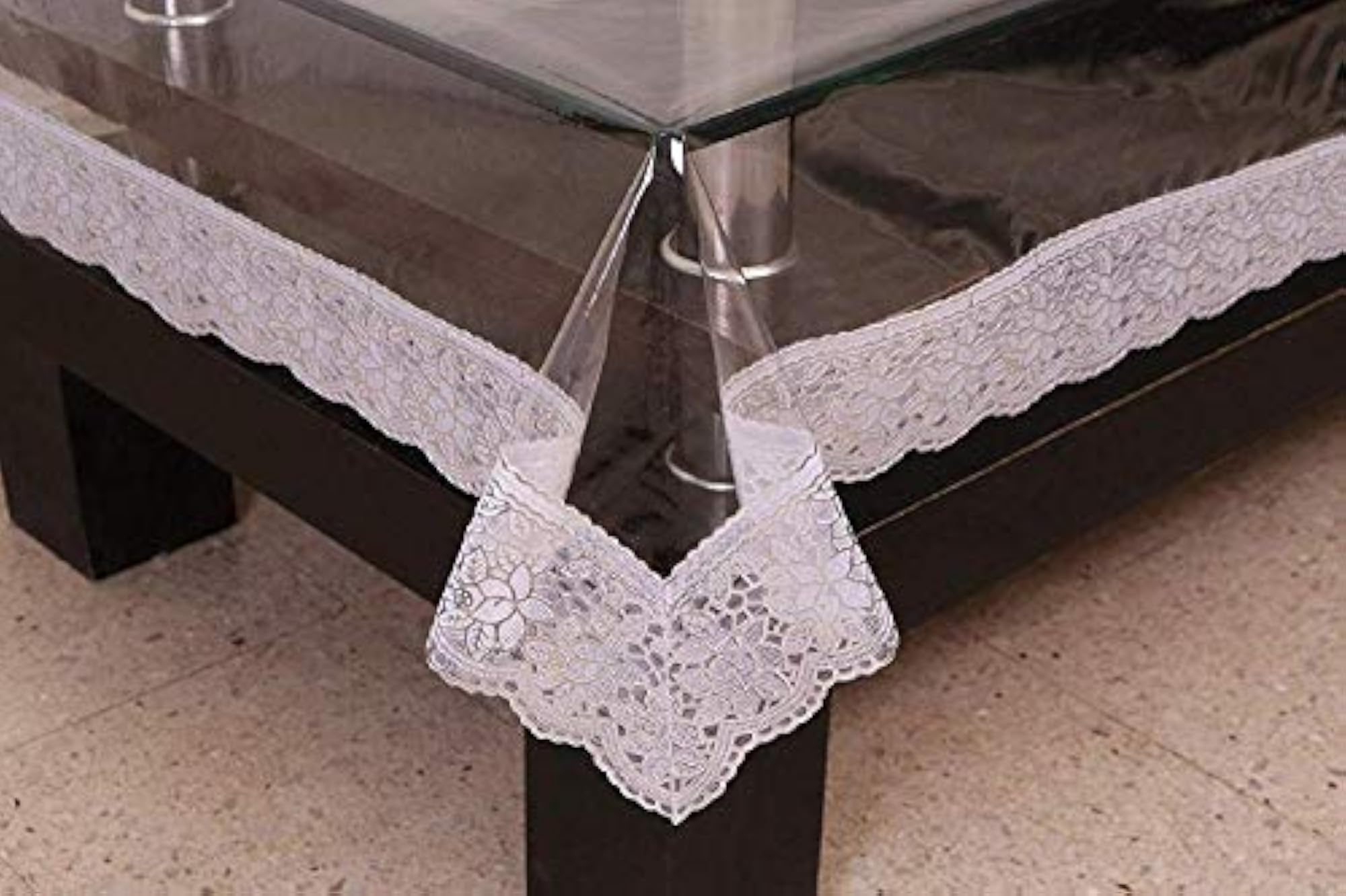 Elegant Dining Table Cover for All Occasions