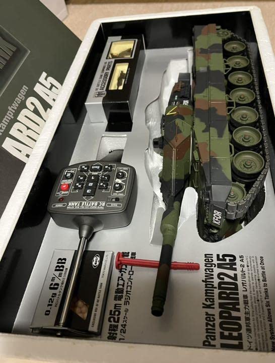 Amazon.co.jp: ○東京マルイ バトルタンク ラジコン戦車 レオパルド 全 