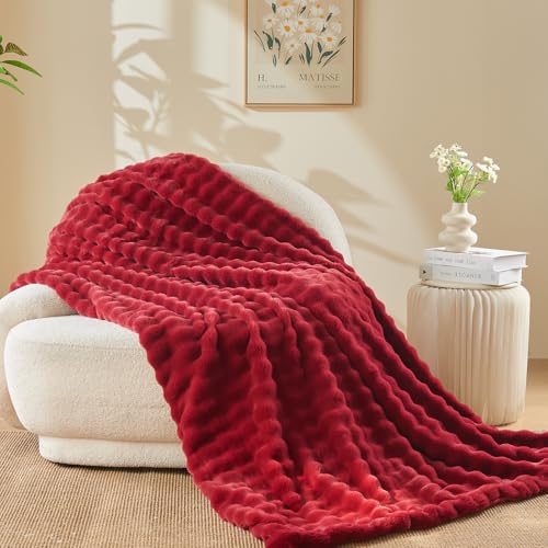 NEWCOSPLAY Faux Fur Throw Blanket Red Bubble...