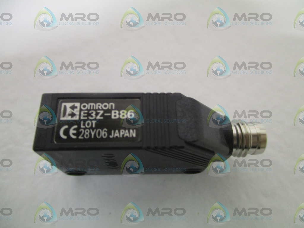 OMRON E3Z-B86 PHOTOELECTRIC SWITCHNEW IN FACTORY BAG