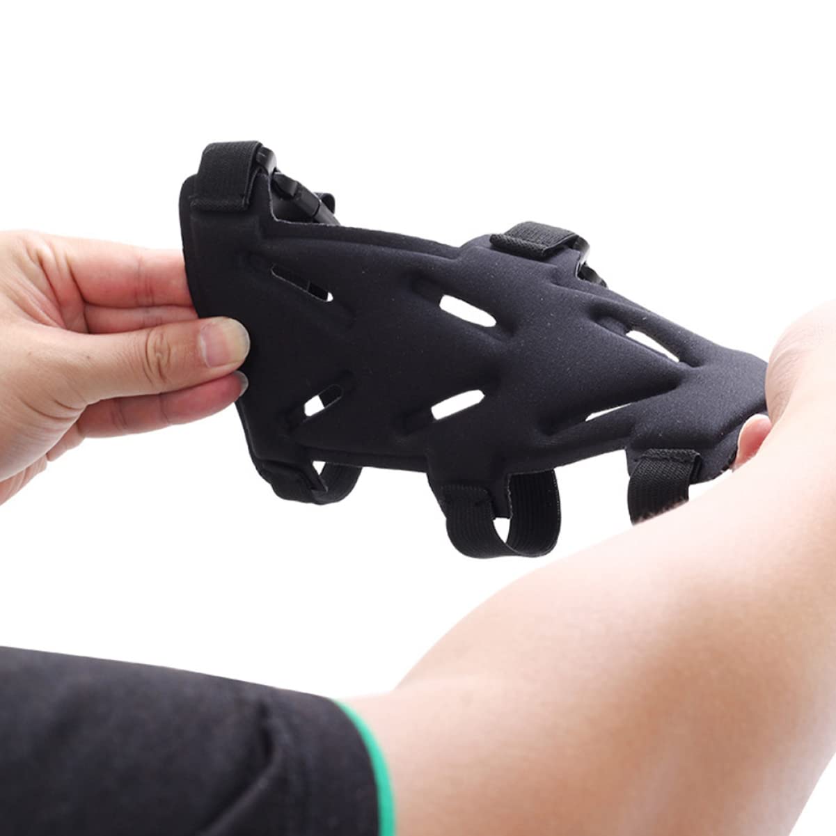 Outanaya Armguard Elastic Protector Comfortable and Lightweight Forearm Guard for Training for Men and Women Durable Supplies