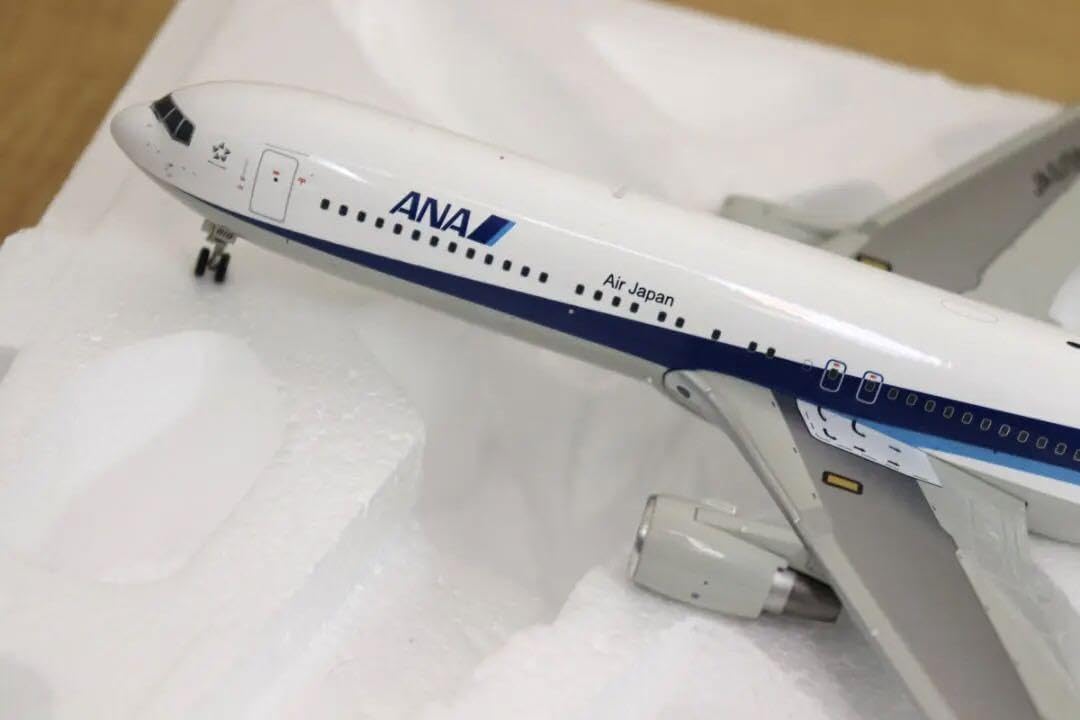 航空機・ヘリコプター ANA Boeing 767-300ER 1/200 JA619A 1/200 B767-300ER ANA JA619A [NH20046] 全日空商事/中古