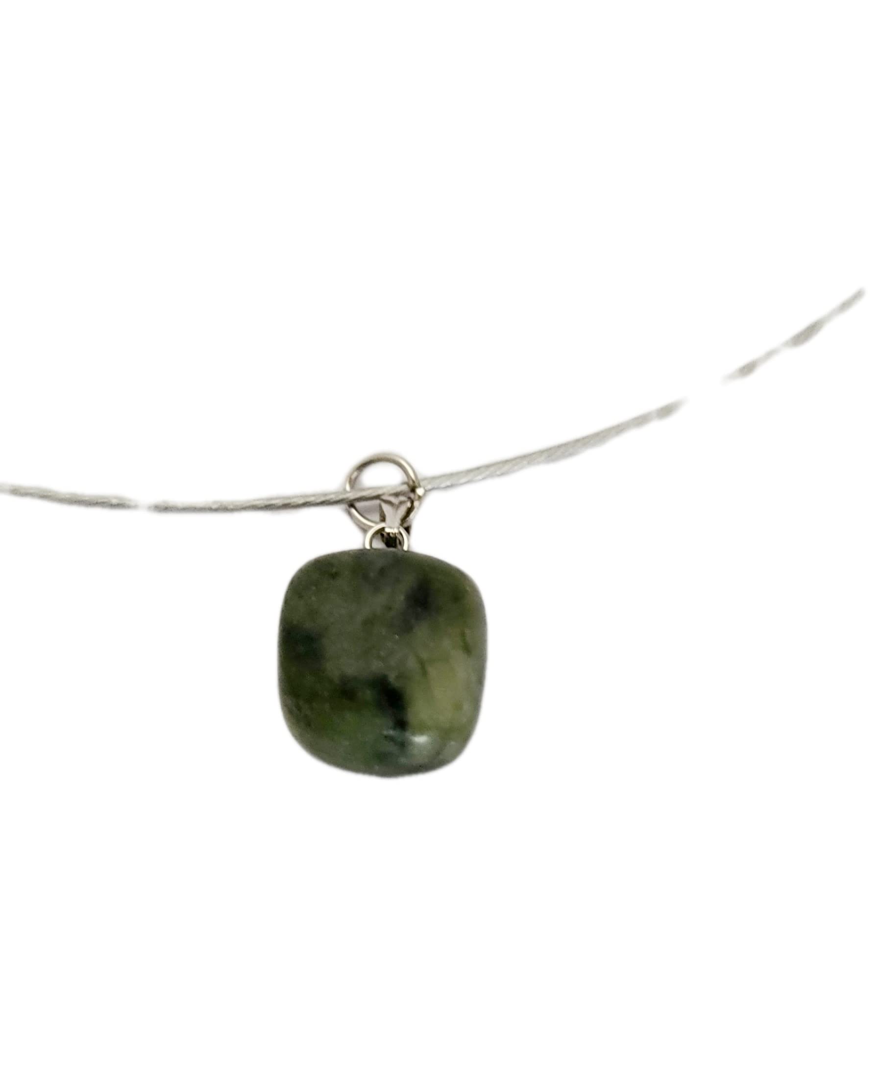 Green Jasper Tumbled Gemstone Pendant Wire Choker Necklace A1