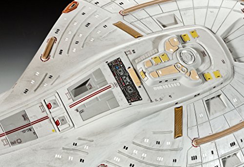 Revell U.s.s. Voyager (Star Trek) Model Kit, 1:670 Scale, 51.4 Cm #TOP5