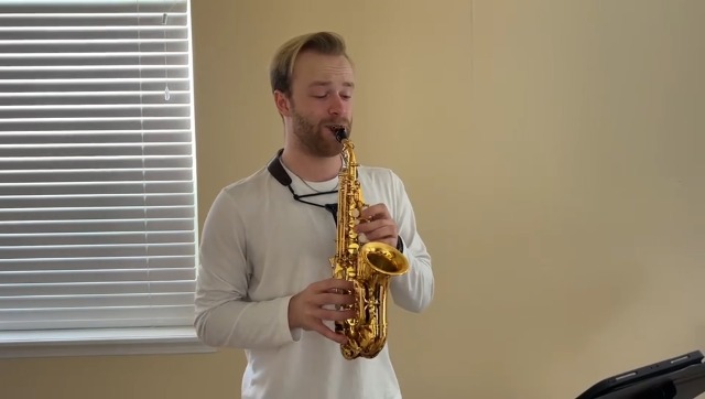 Amazon.com: AUROSUS SB-G5 curved Sopranino Saxophone Yellow Brass