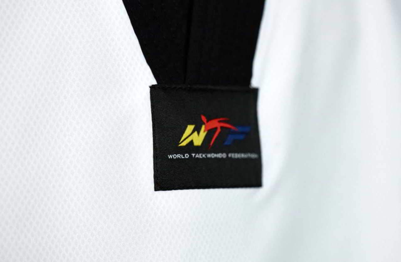 Taekwondo Dobok adidas Flex mit 3 Streifen 190 cm