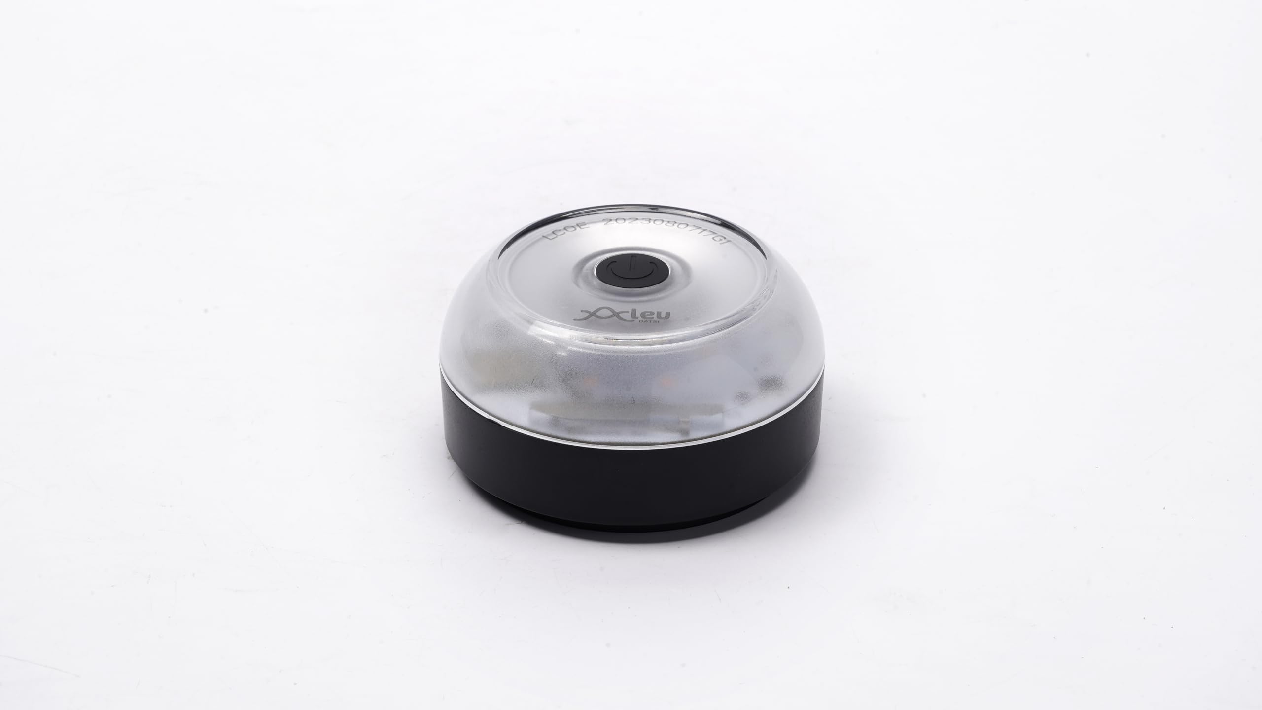 Luz de Emergencia V16 Certificada y homologada por la DGT con Geolocalización, Conectividad IoT hasta 2038, Base Magnética, Visibilidad 360° hasta 1km, IP54, Pilas Incluidas (6) uds