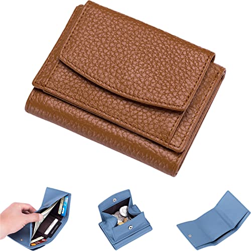️[Design sottile]: questo portafoglio pieghevole da donna è di dimensioni ridotte e la consistenza liscia della pelle dona un tocco morbido e confortevole. Abbastanza piccolo da stare in una tasca del cappotto o in una borsa messenger.