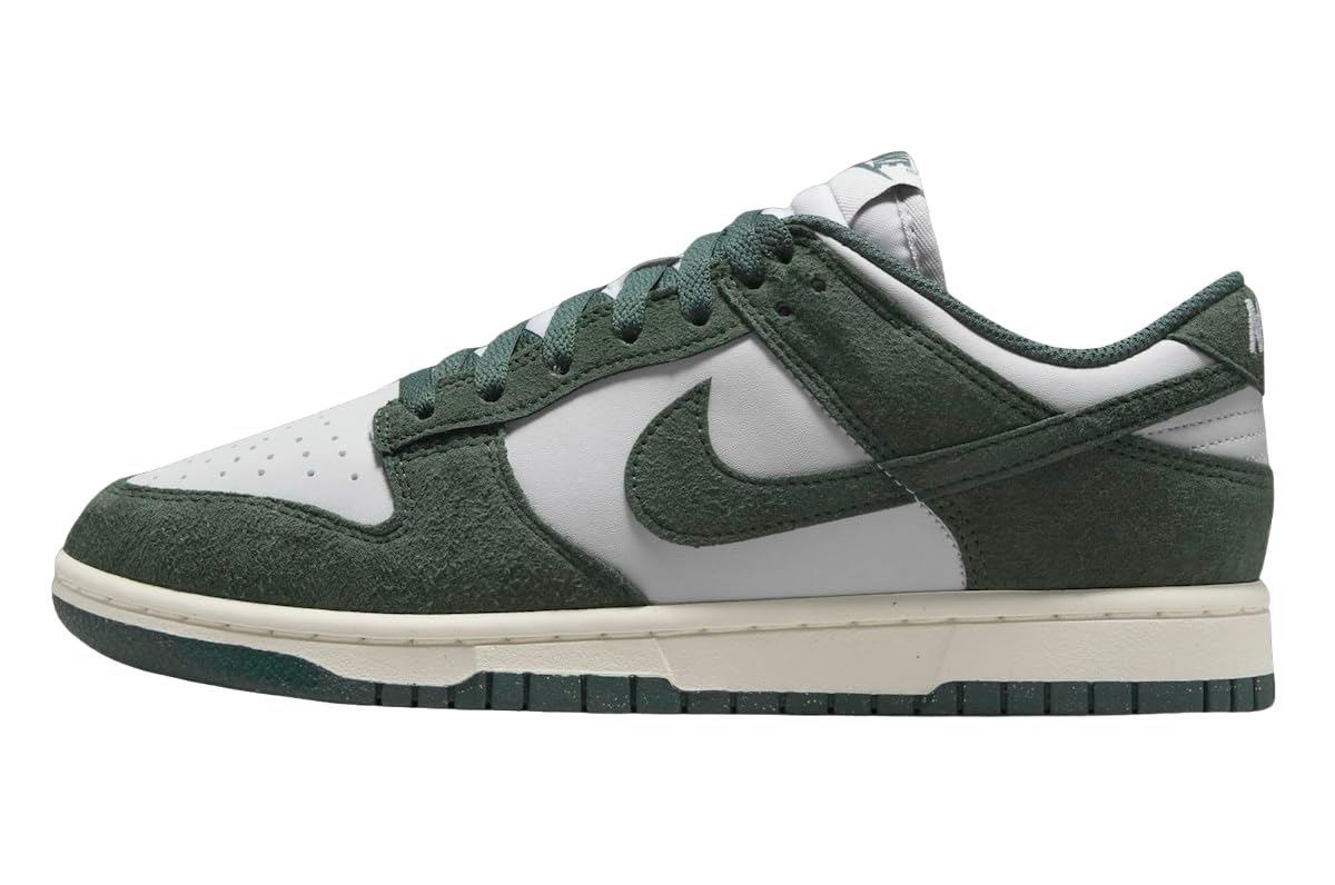 Nike Women's Dunk Low Sneaker