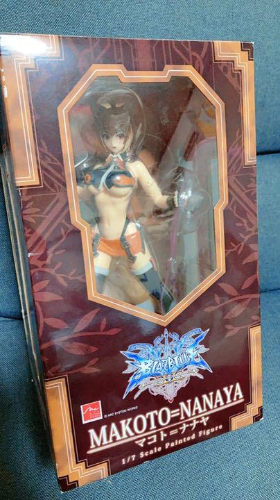 Amazon | BLAZBLUEブレイブルー）マコトナナヤ 1/7 フィギュア